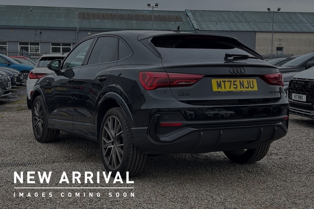 Audi Q3 1.5 Tfsi Cod 35 Black Edition Suv S Tro Red #3