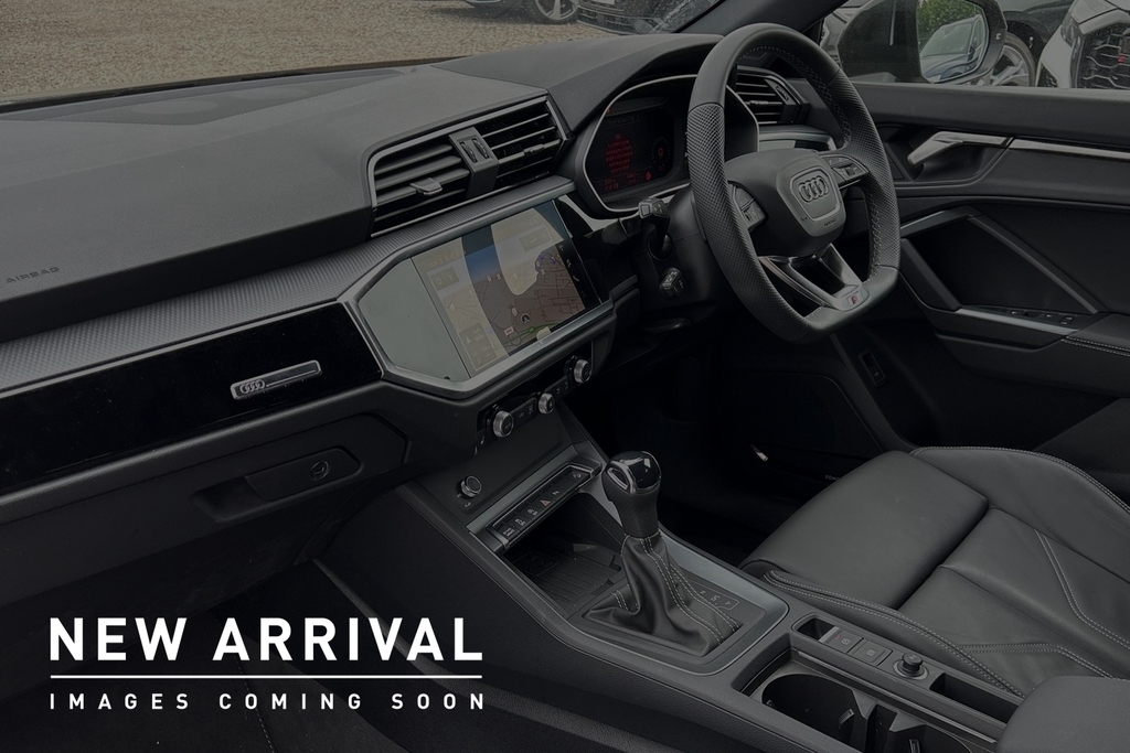 Audi Q3 1.5 Tfsi Cod 35 Black Edition Suv S Tro Red #2