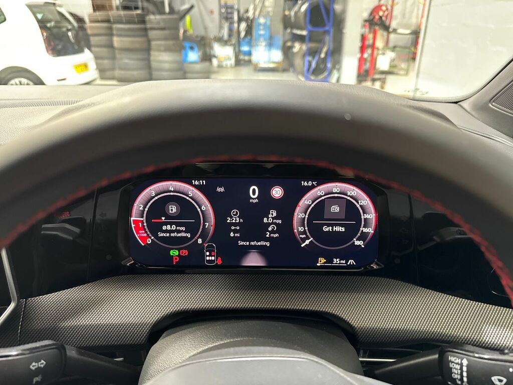 Volkswagen Golf Etsi Mhev Black Edition White #15