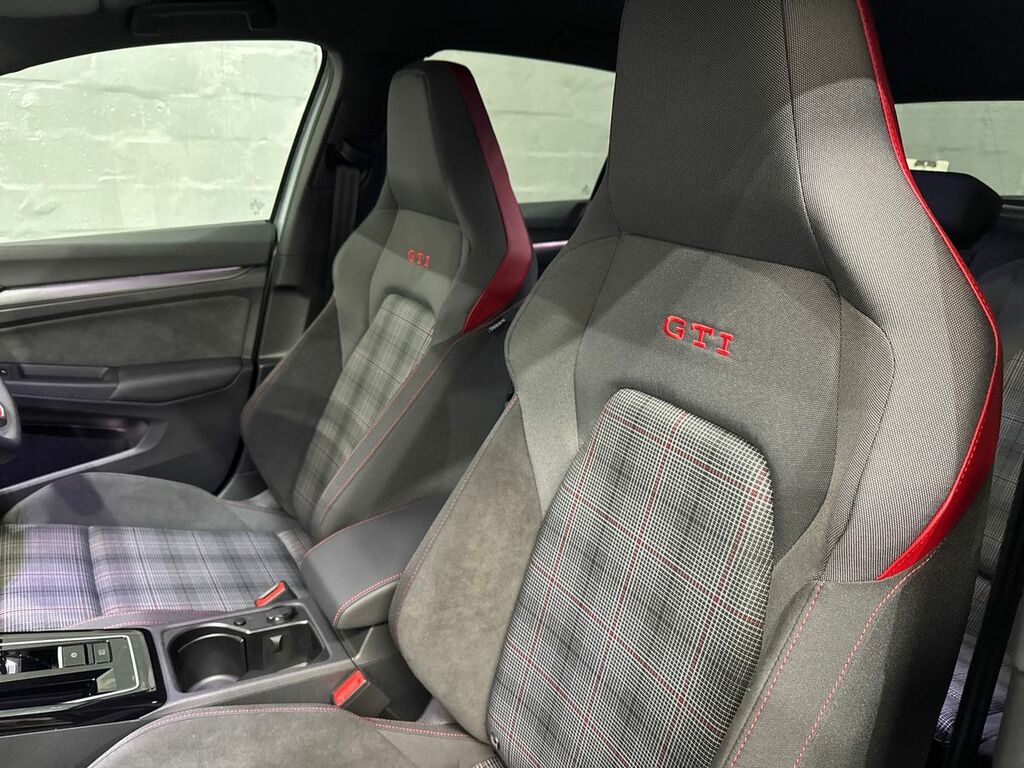 Volkswagen Golf Etsi Mhev Black Edition White #16