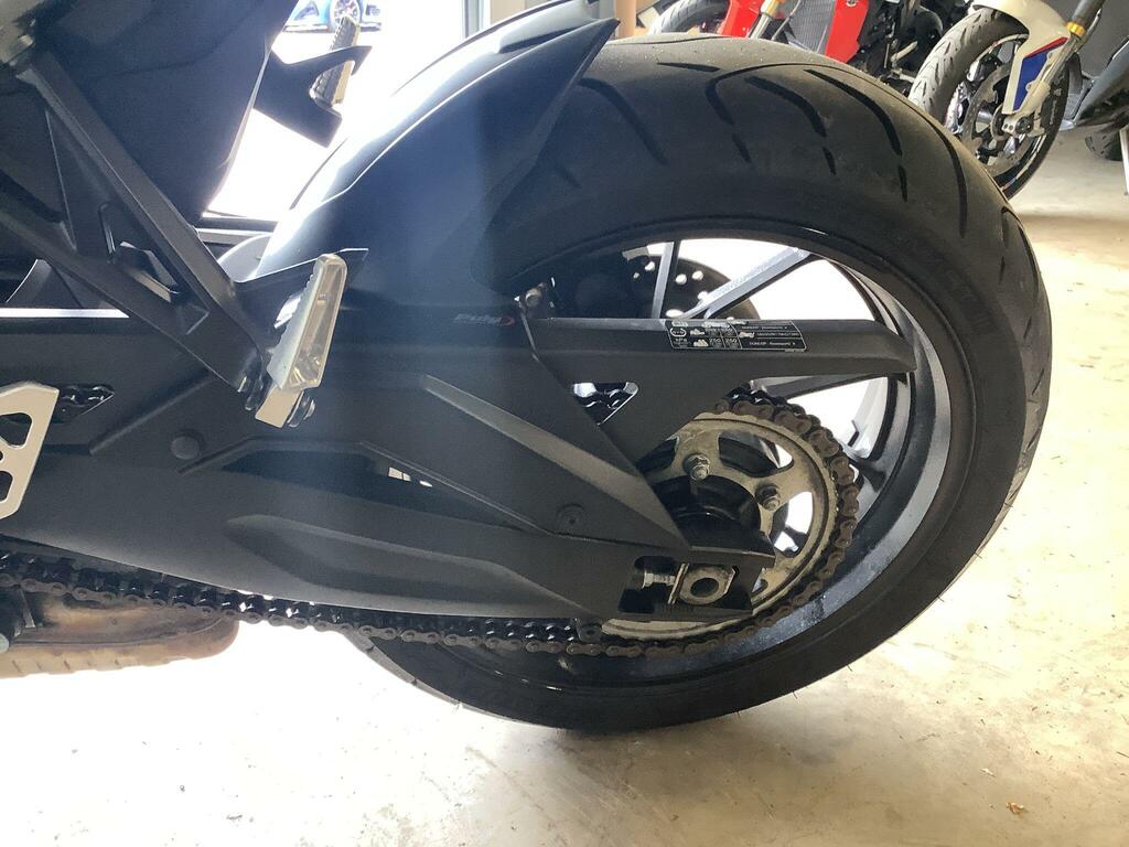 Suzuki  Abs Black #8
