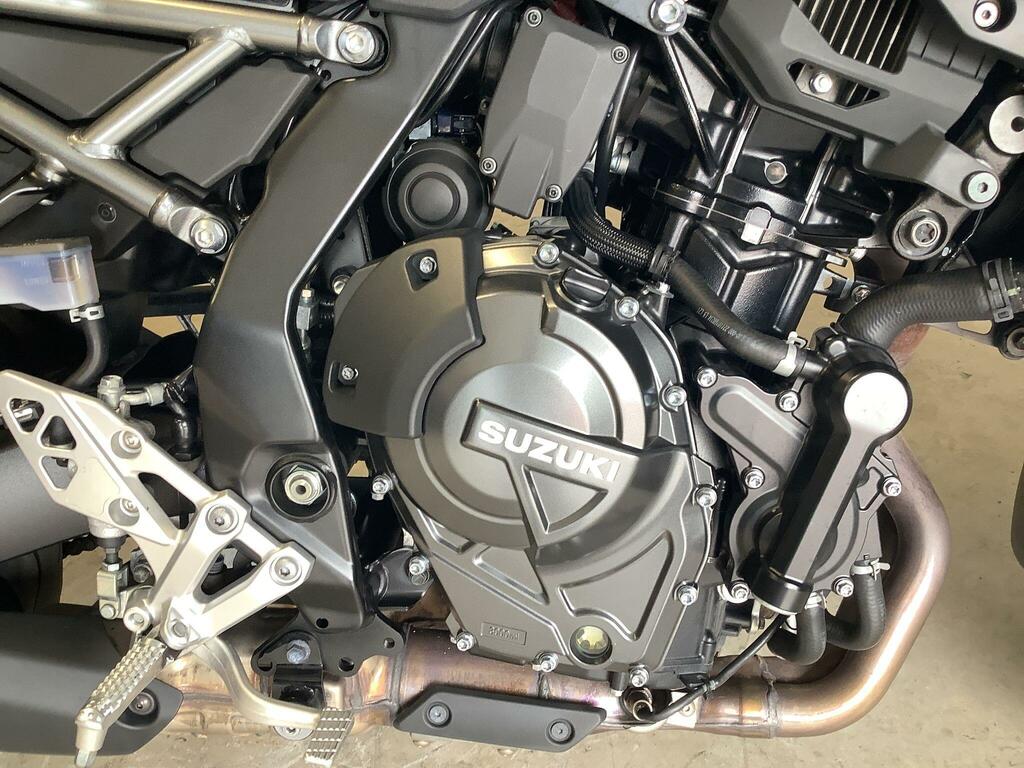Suzuki  Abs Black #2