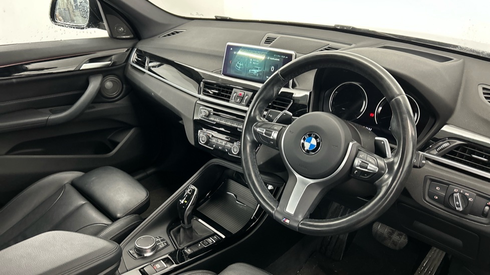 BMW X1 Xdrive20d Sport Black #6