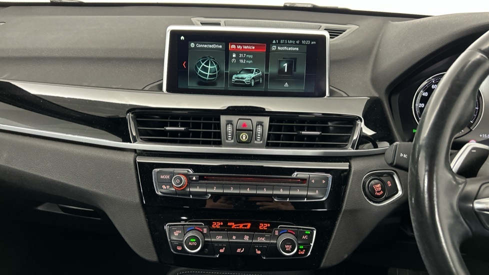 BMW X1 Xdrive20d Sport Black #8
