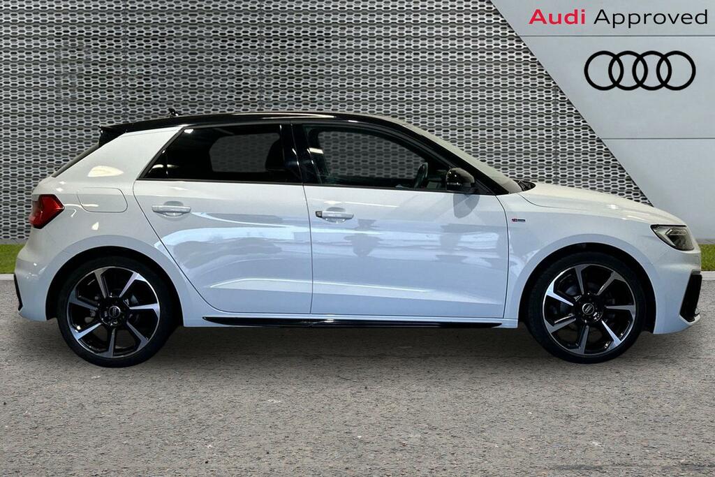 Audi A1 Black Edition 30 Tfsi 110 Ps 6-Speed SW23VYY White #4