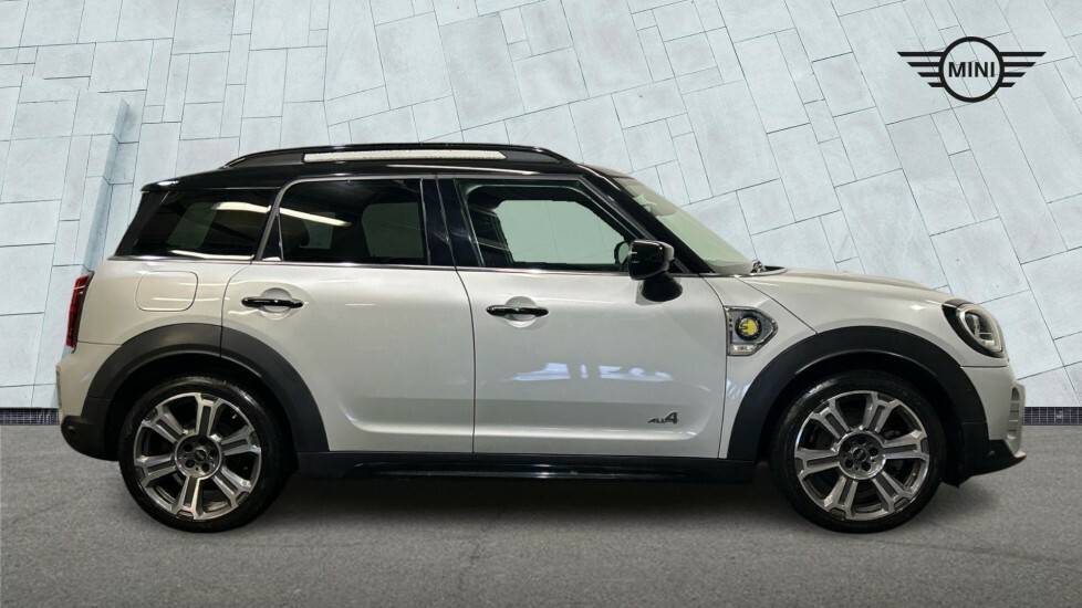 Mini Countryman Countryman Cooper S E Exclusive White #3