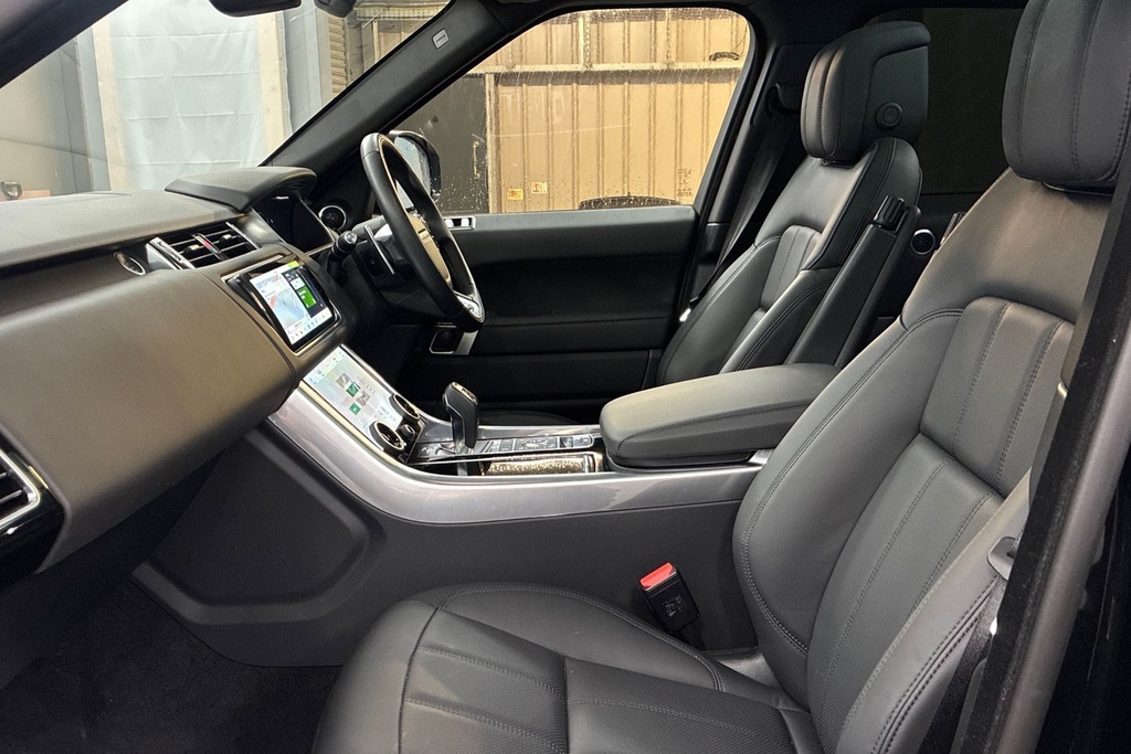 Land Rover Range Rover Sport 3.0 Dynamic Se Phev Black #3
