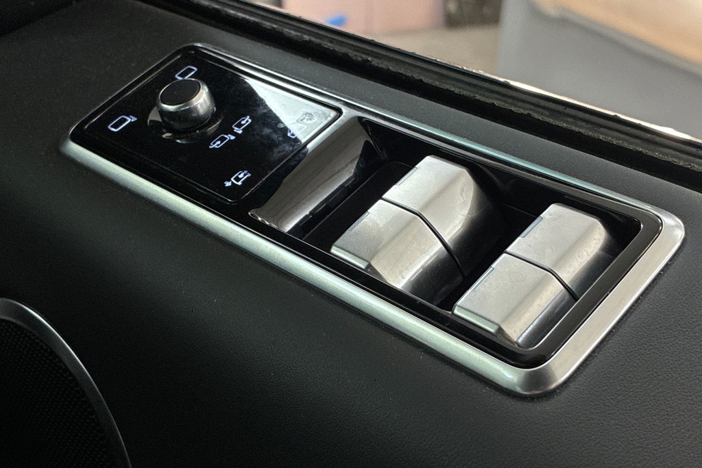 Land Rover Range Rover Sport 3.0 Dynamic Se Phev Black #28