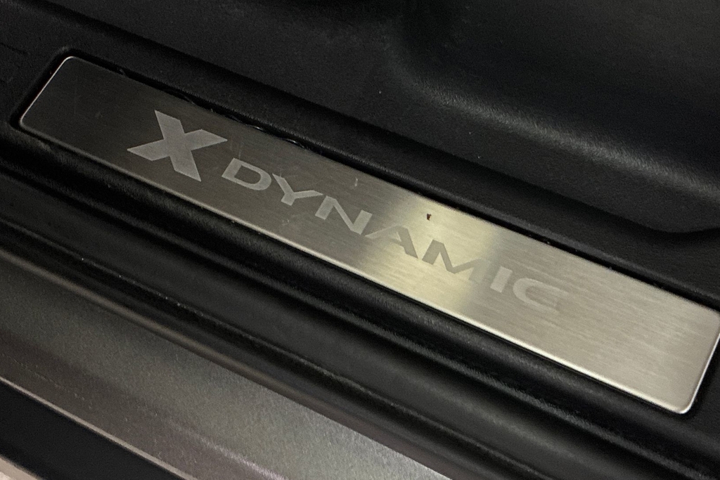 Land Rover Defender 90 X-dynamic Hse Black #37