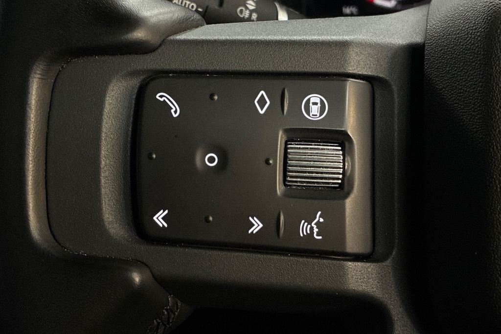 Land Rover Defender 90 X-dynamic Hse Black #29