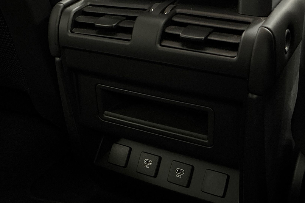 Land Rover Defender 90 X-dynamic Hse Black #18