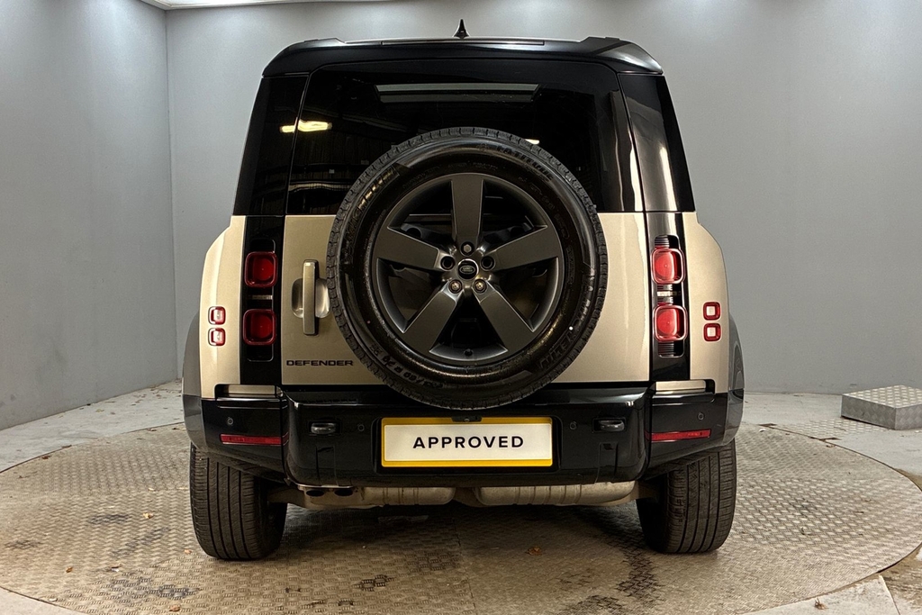Land Rover Defender 90 D250 X-dynamic Hse Silver #6