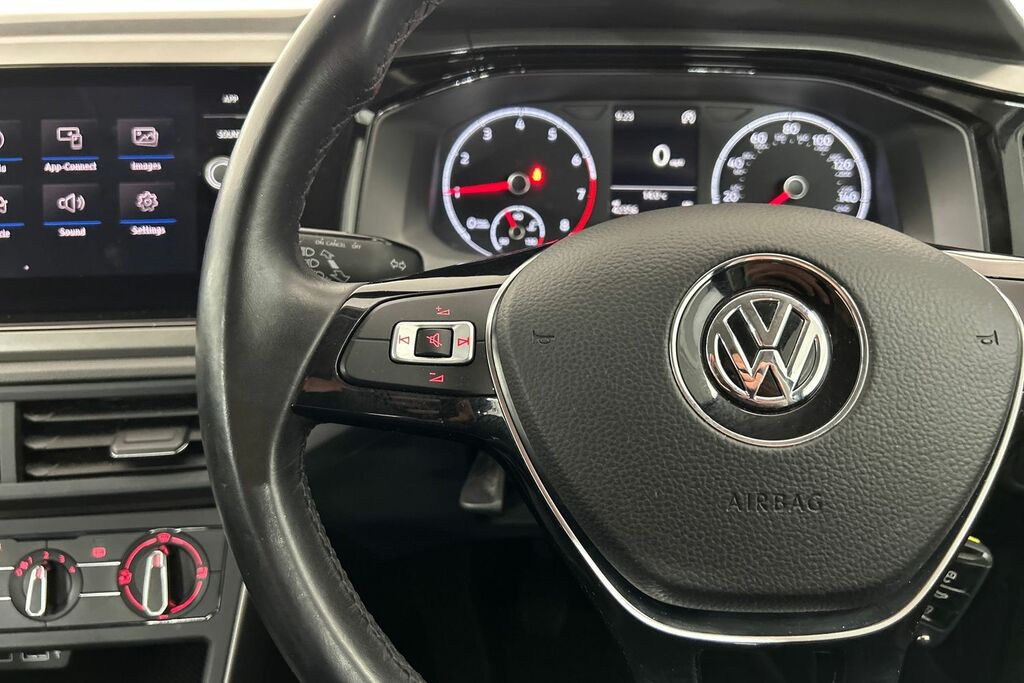 Volkswagen Polo 1.0 Se White #14