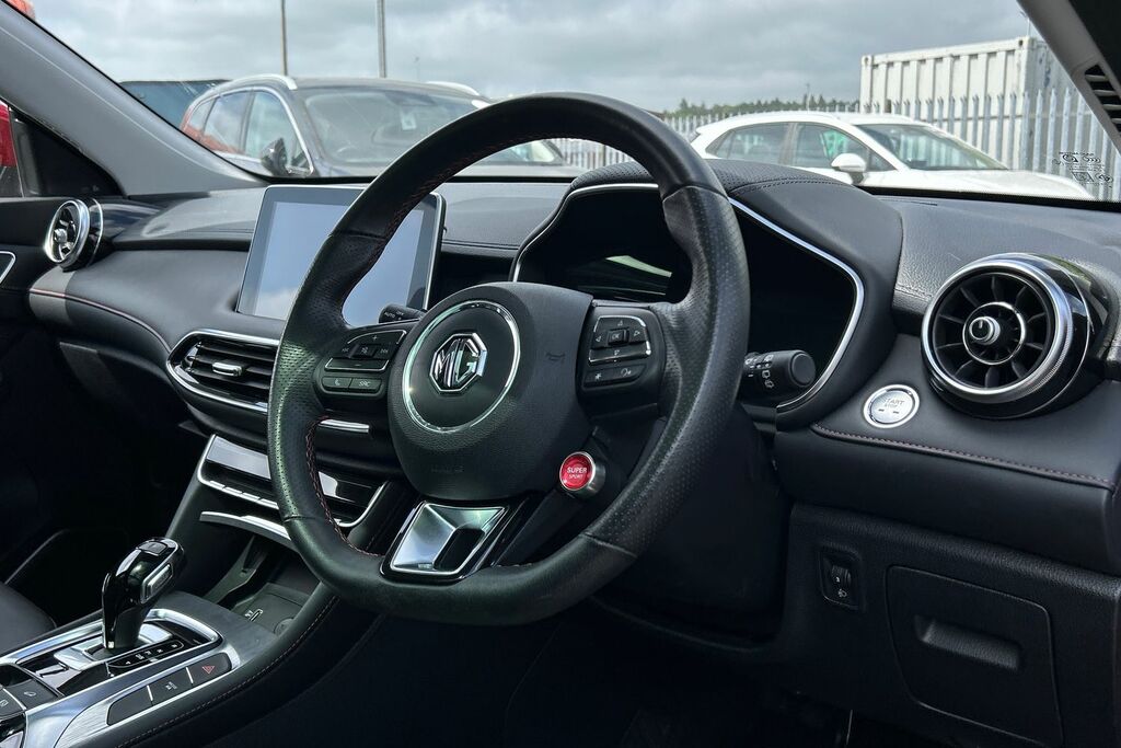 MG HS 1.5 T-gdi Excite Euro 6 Ss Red #7