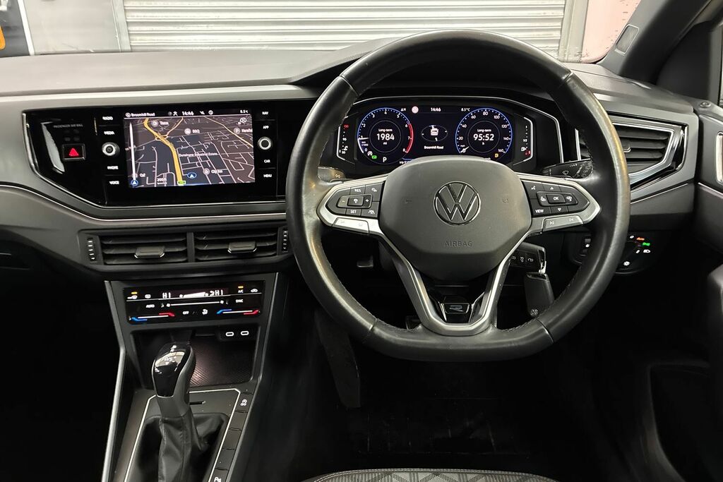 Volkswagen Polo Life Grey #13