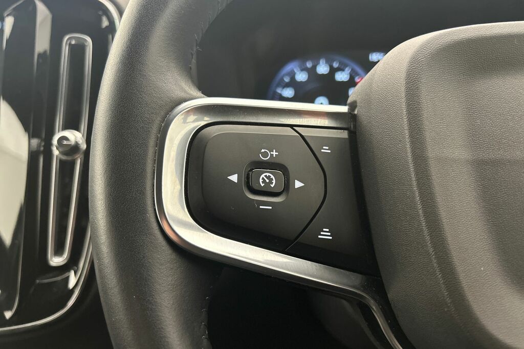 Volvo XC40 T3 R-design, Grey #11
