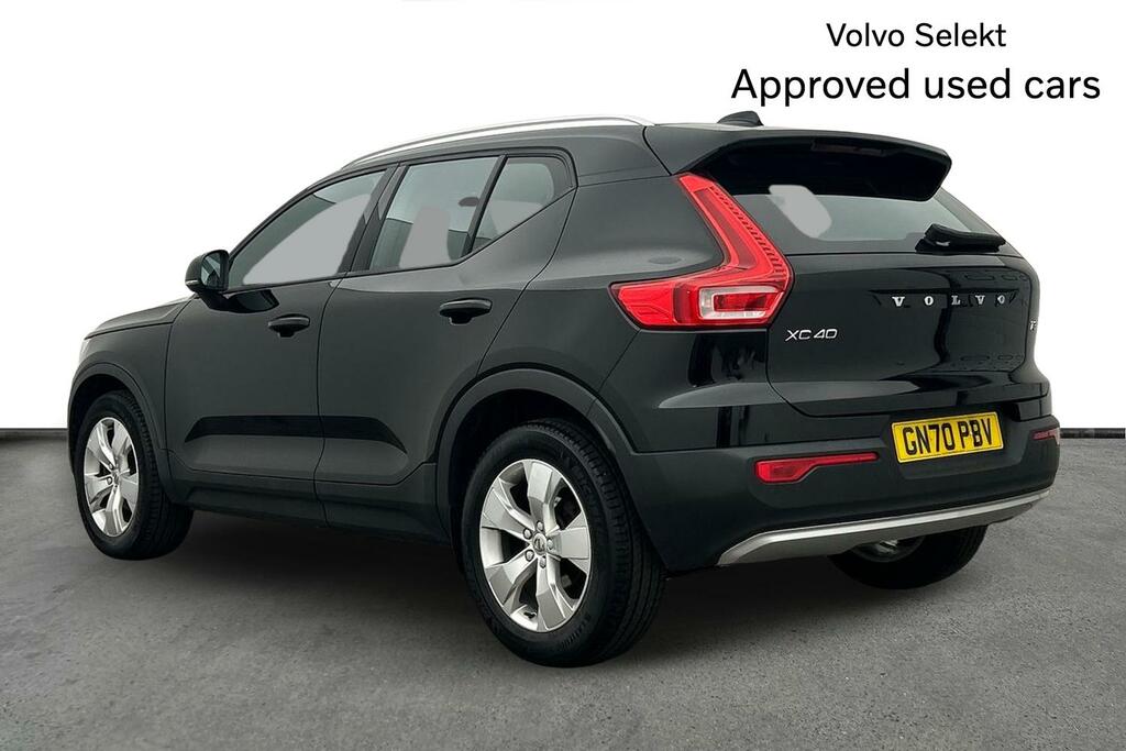 Volvo XC40 Momentum, T3 Black #3
