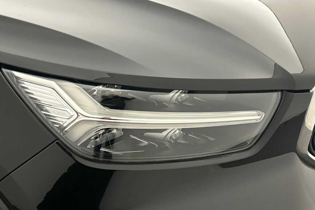 Volvo XC40 T3 R-design, Grey #24
