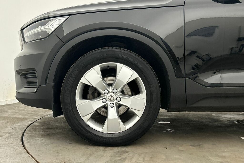 Volvo XC40 Momentum, T3 Black #5