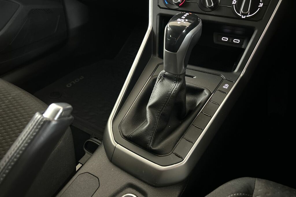 Volkswagen Polo 1L Life Grey #22