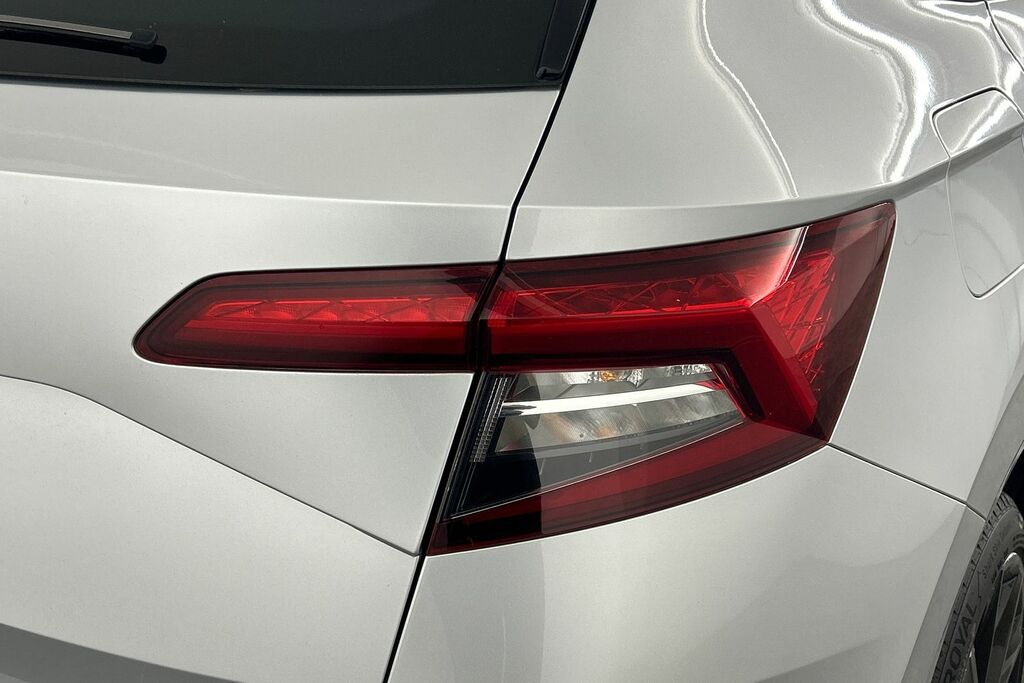 Skoda Karoq 1.5 Tsi Sport Line Dsg Silver #5