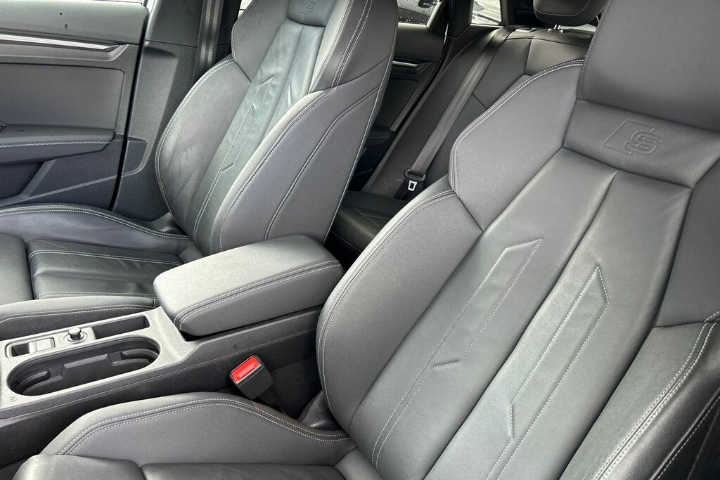 Audi A3 Hatchback 1.5 Tfsi 35 Edition 1 Sportback S Tronic Grey #16