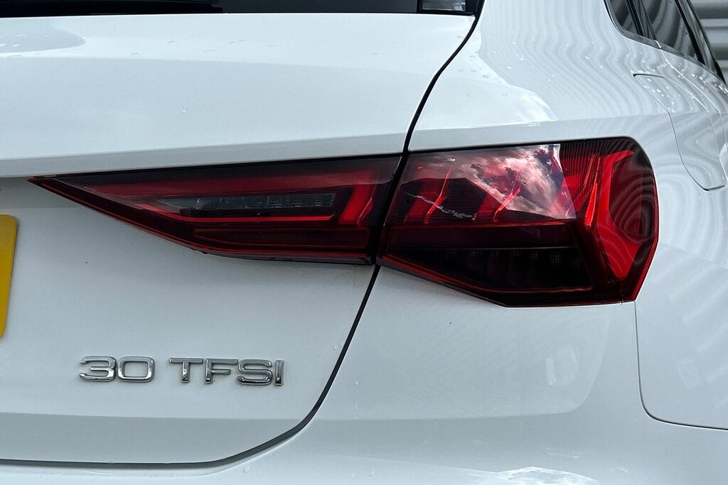 Audi A3 Hatchback 1.5 Tfsi 35 Edition 1 Sportback S Tronic Grey #20