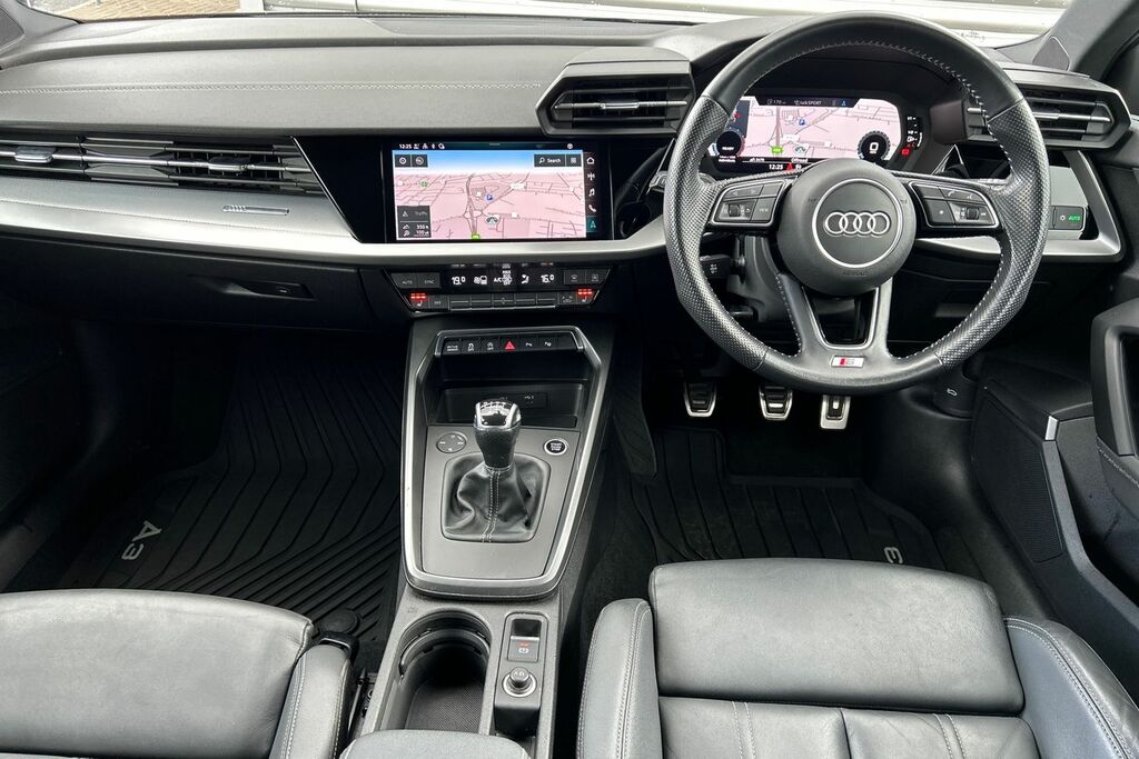 Audi A3 Hatchback 1.5 Tfsi 35 Edition 1 Sportback S Tronic Grey #10