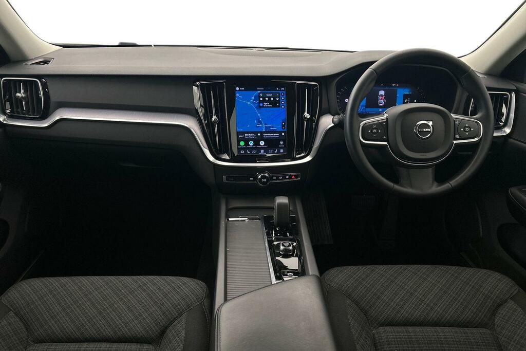 Volvo V60 Core, B3 Mild Hybrid, Black #6