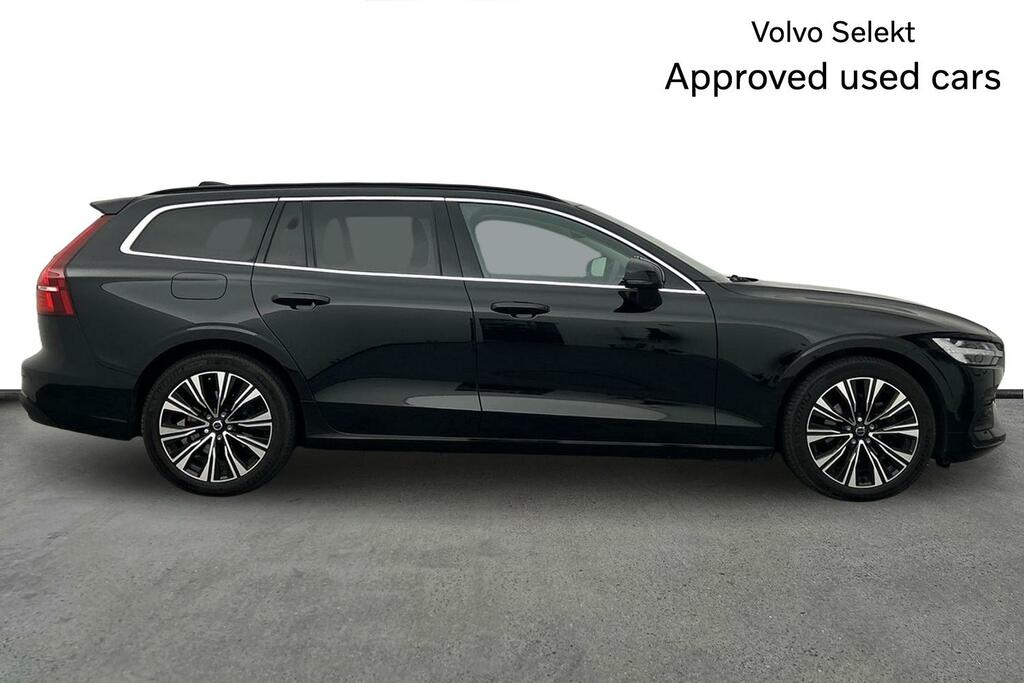 Volvo V60 Core, B3 Mild Hybrid, Black #4
