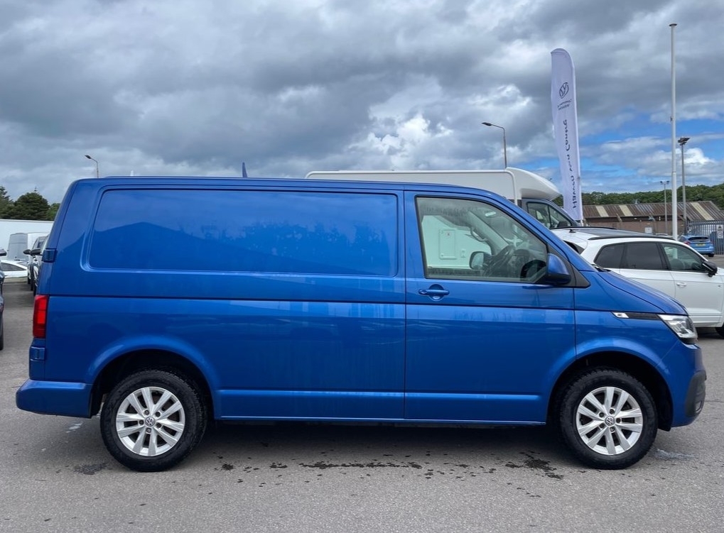 Volkswagen Transporter 2.0 Tdi 150 Highline Van Blue #4