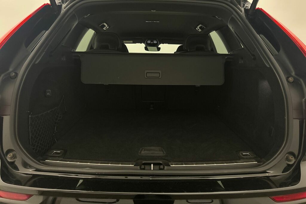 Volvo XC60 Plus Dark T6 Awd 350 Hp Grey #8