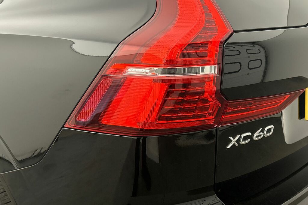 Volvo XC60 Plus Dark T6 Awd 350 Hp Grey #20