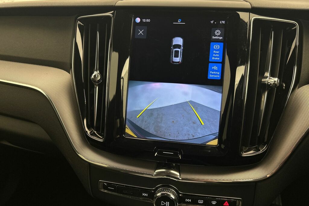 Volvo XC60 Plus Dark T6 Awd 350 Hp Grey #16