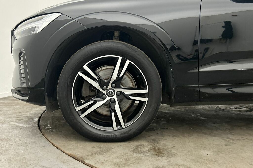 Volvo XC60 R-design, B5 Mild Hybrid Black #5