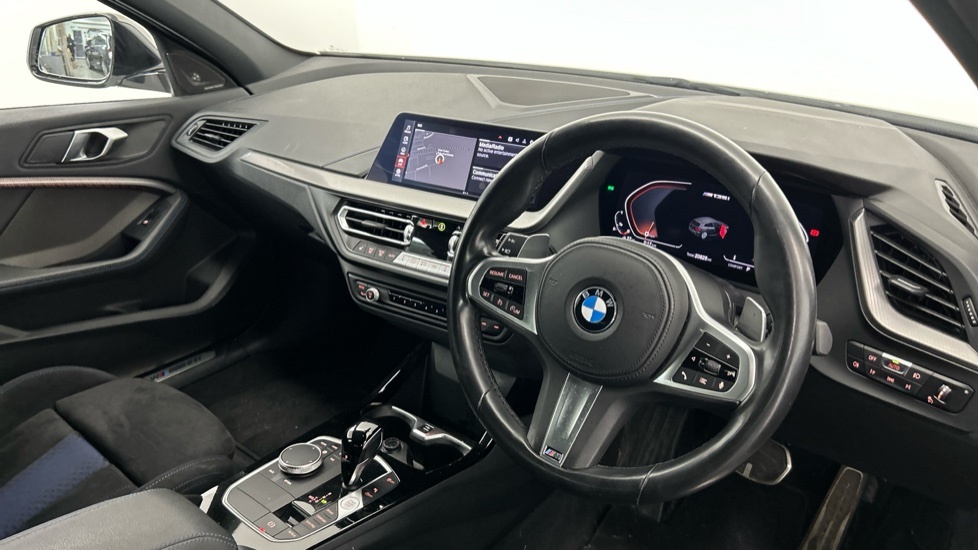 BMW 1 Series M135i Xdrive SV23ZYS White #6