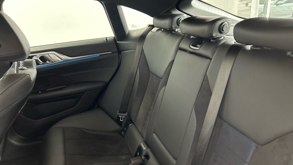 BMW i4 Edrive40 Sport 83.9Kwh 336 Bhp White #12