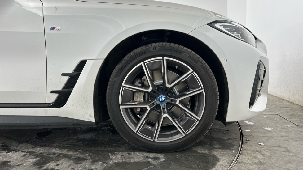 BMW i4 Edrive40 Sport 83.9Kwh 336 Bhp White #14