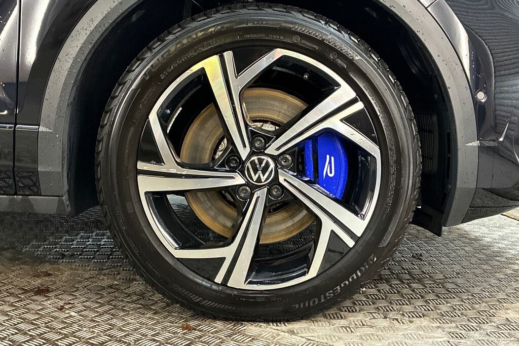 Volkswagen T-Roc R 2.0 Tsi 4Motion 300Ps 7-Speed Dsg Black #5