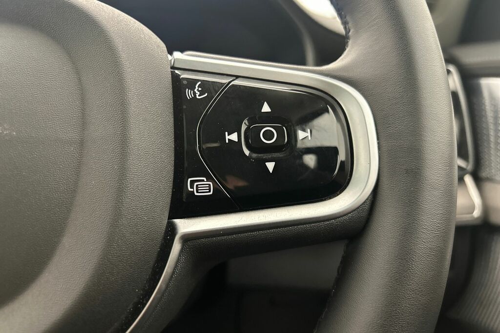 Volvo XC90 2.0 B5p Plus Dark Awd Geartronic Black #12