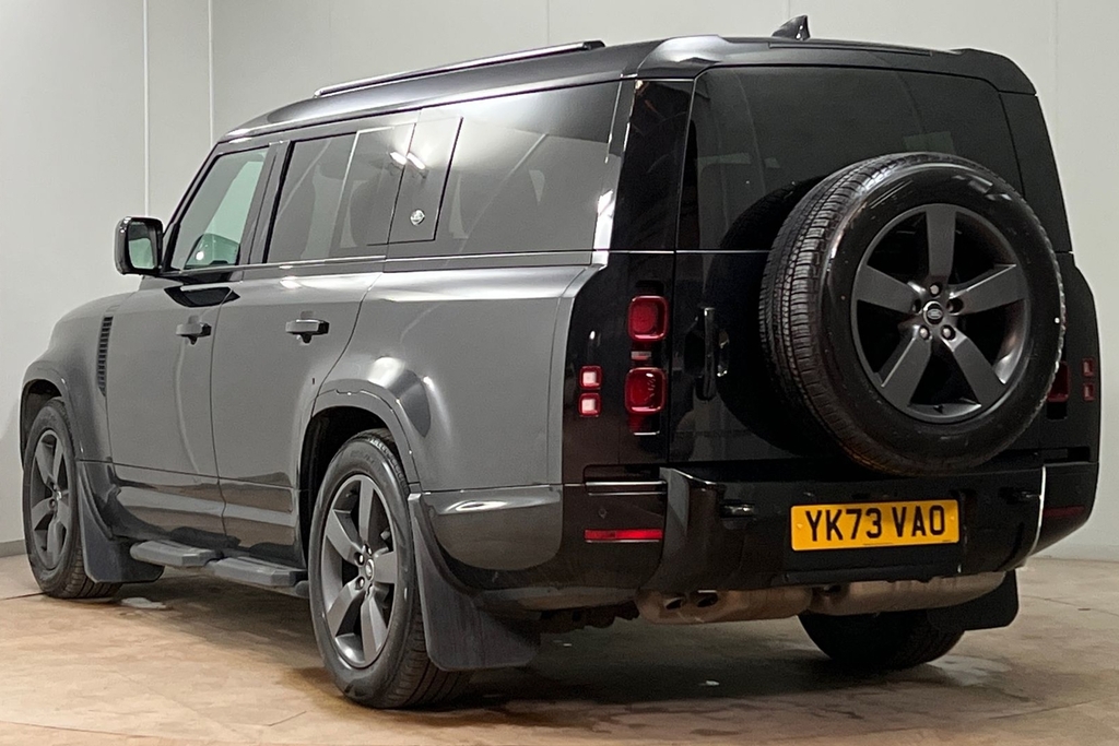 Land Rover Defender 130 D300 X-dynamic Hse Black #2