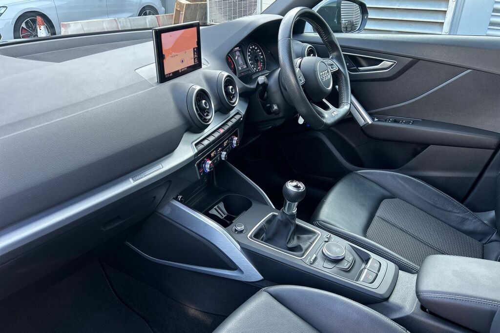 Audi Q2 S Line 1.4 Tfsi Cylinder On Demand 150 Ps 6-Speed Grey #2