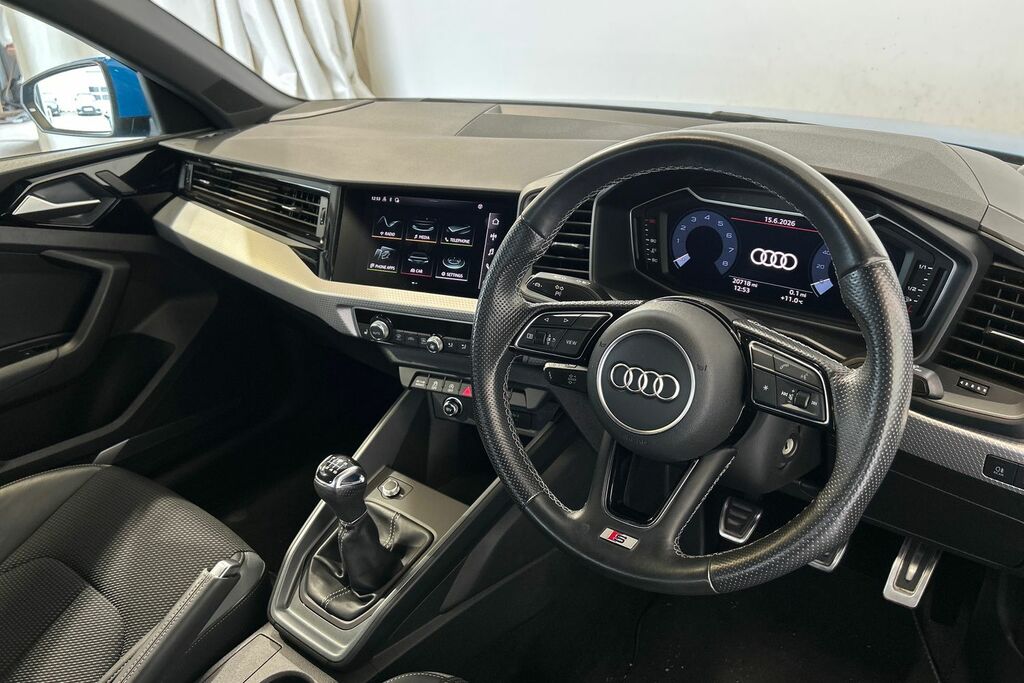 Audi A1 25 Tfsi Sport S Tronic Black #6