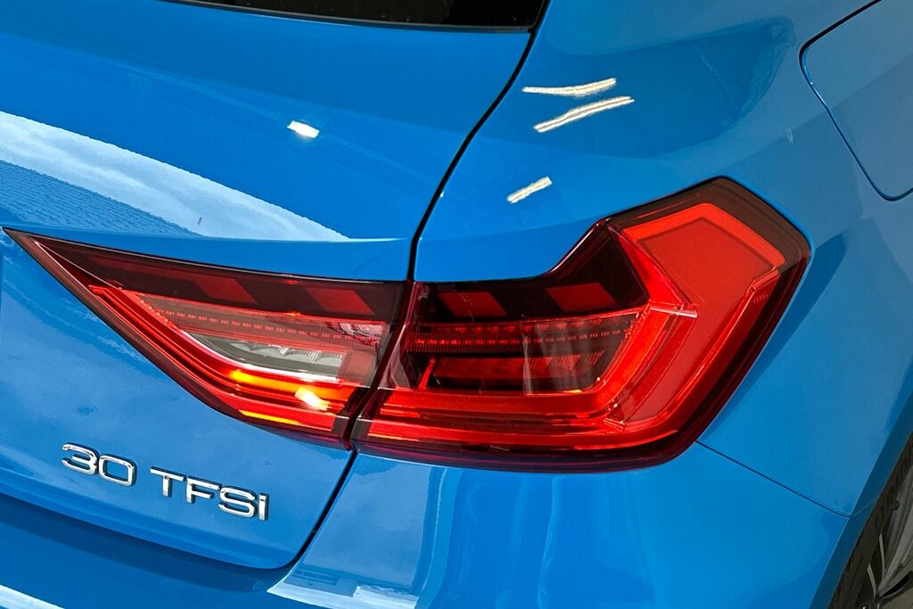 Audi A1 25 Tfsi Sport S Tronic Black #19
