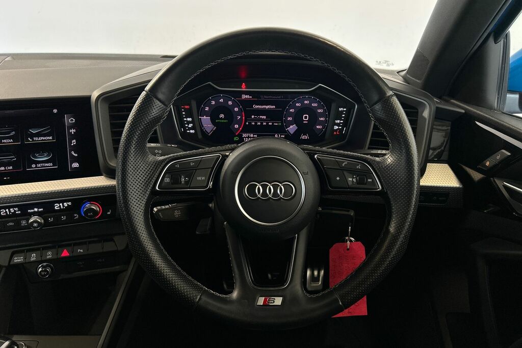 Audi A1 25 Tfsi Sport S Tronic Black #13