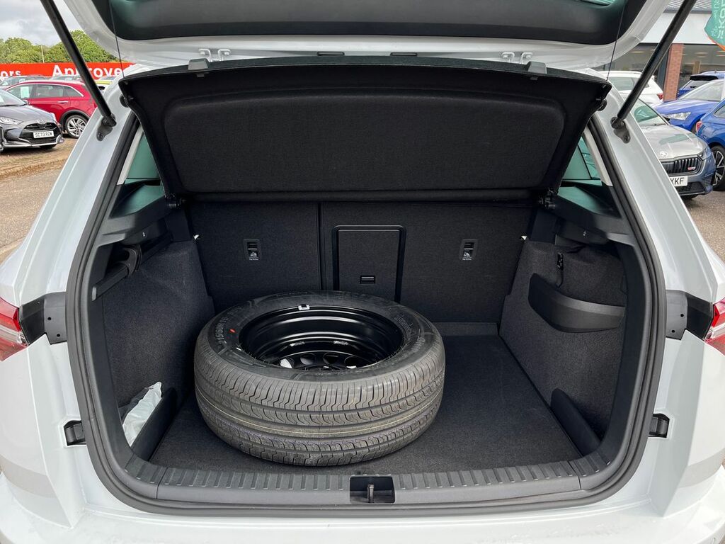 Skoda Karoq Se Drive Silver #11