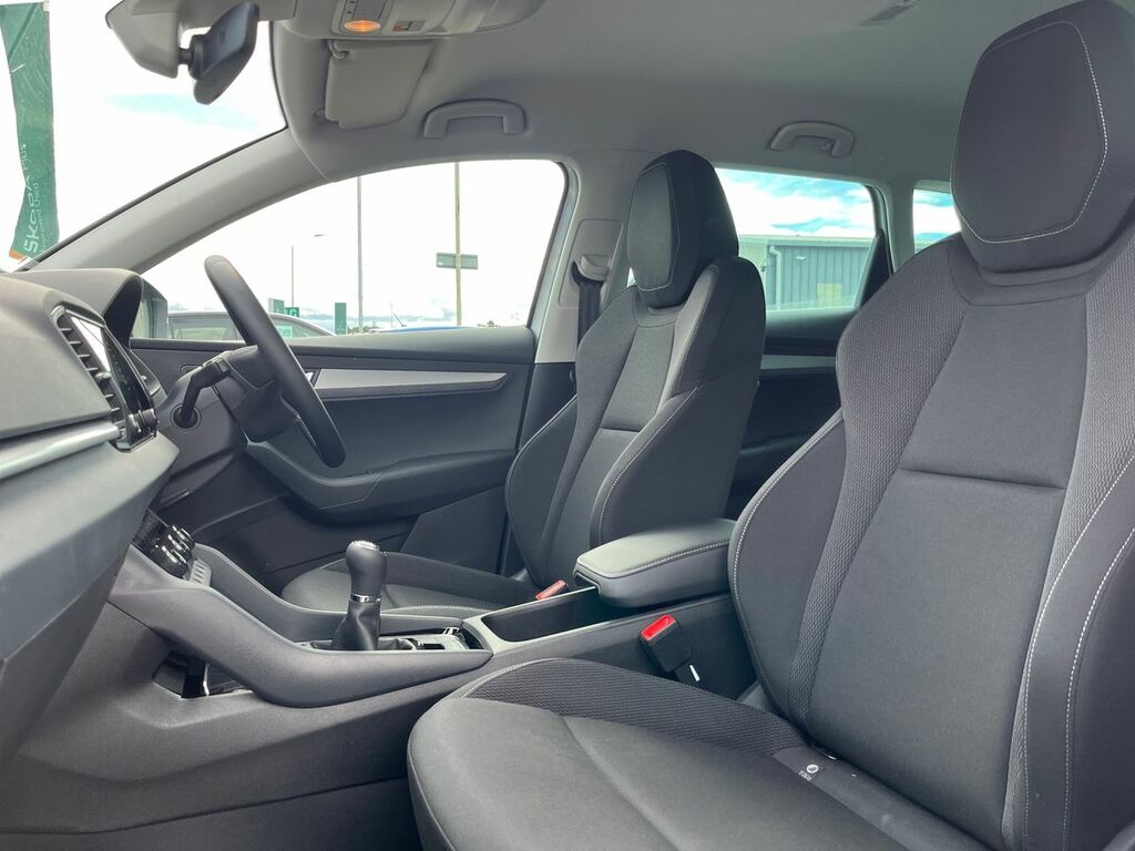 Skoda Karoq Se Drive Silver #16