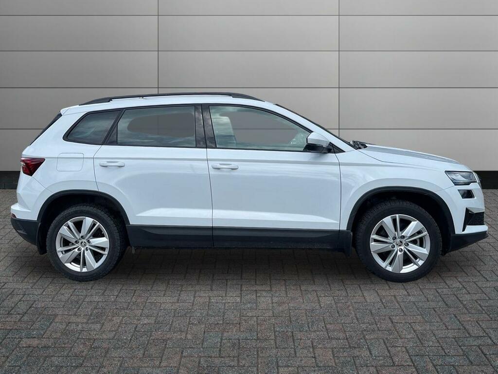 Skoda Karoq 1.5 Tsi Se Drive White #4