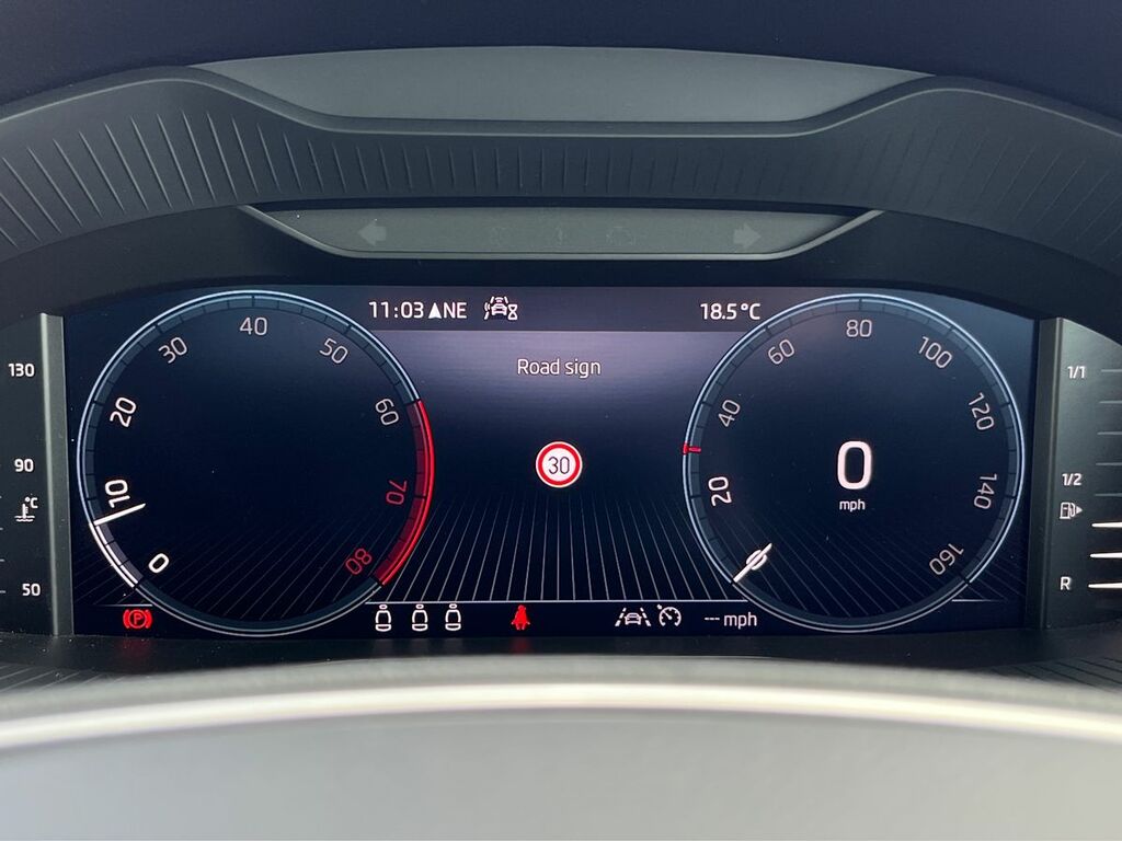 Skoda Karoq Se Drive Silver #15