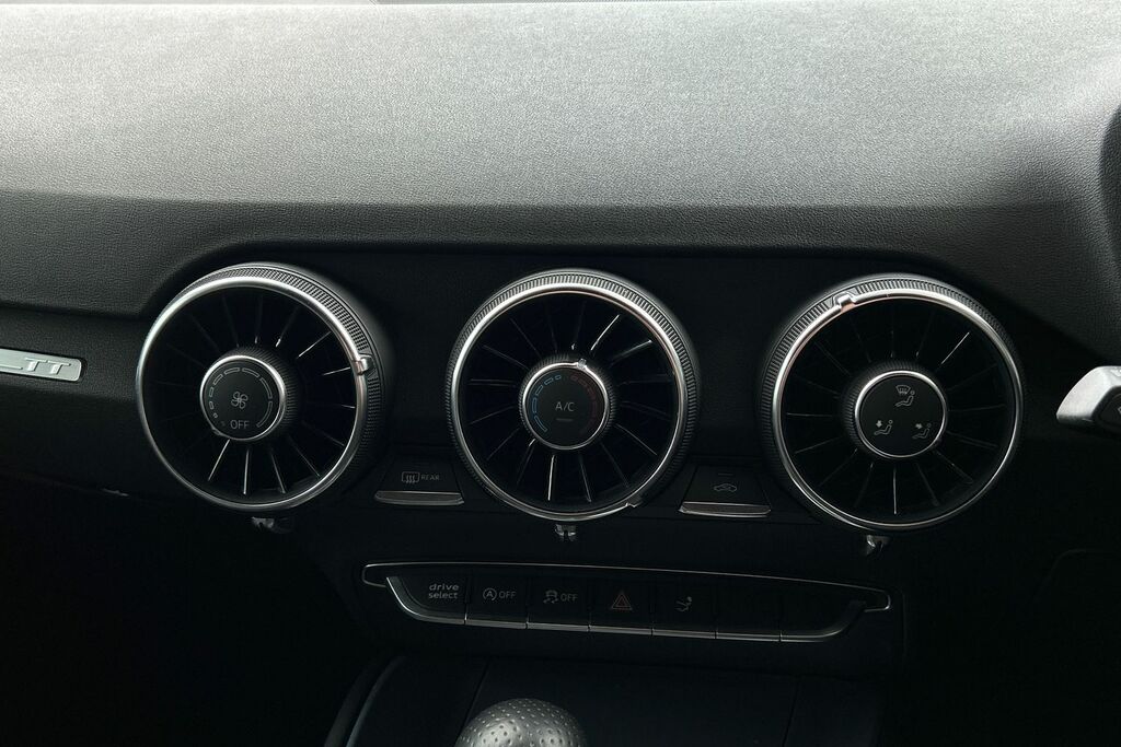 Audi TT S Coup- Black Edition Tfsi 306 Ps S Tronic White #17